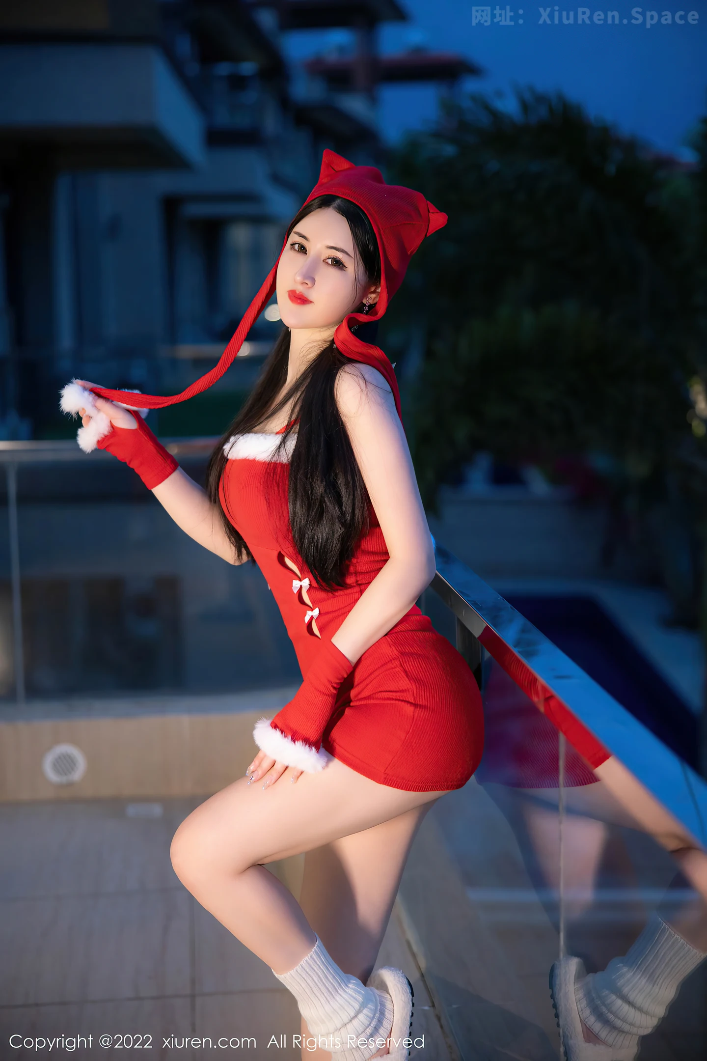 图片[4]-[XiuRen秀人网]VOL.4565 模特诗诗kiki新年气氛拍摄私房性感红色内衣秀完美身材诱惑写真69P-秀人网官方网站